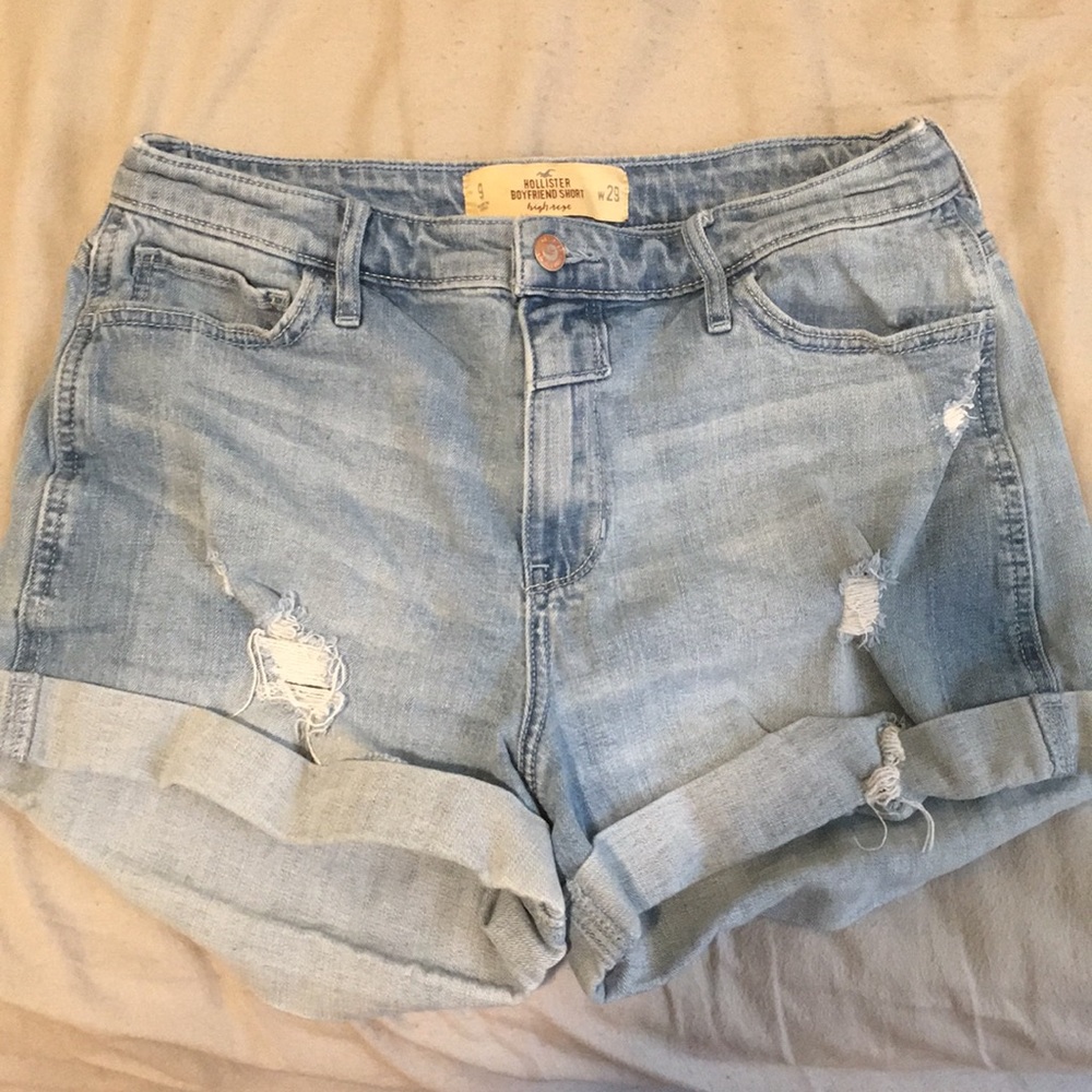Hollister mom shorts